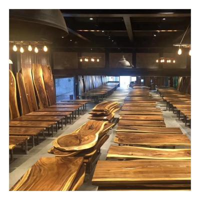 China Natural Shape Live Edge Wooden Dining Table South America Extendable Walnut Dining Table Restaurant for sale