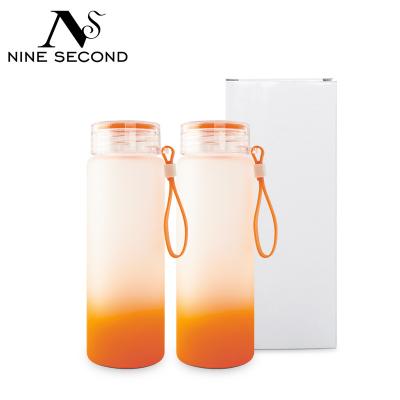 China Sustainable Craft Wholesale Customized 500ml Sublimation White Frosted Gradient Color Drinkware Matte Glass Water Bottles for sale