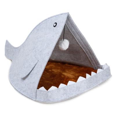 China Breathable Customizable Best Pet House Bed Breathable Shark Shape Pet Beds for sale