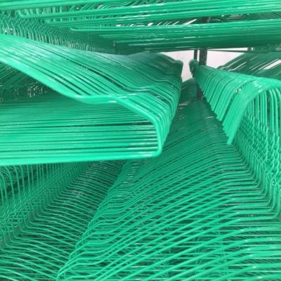 China 16 Inch 2.2 Mm Green Stainless Steel Coat Hangers Electrostatic Spraying for sale