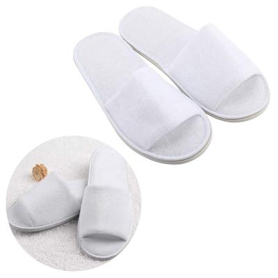 China LOGO Printed Opened Toe Non-woven Disposable Slippers Airline Hospital Spa Hotel Disposable Travel Slippers For Hotel Slippers for sale