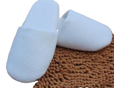 China Luxury Good Quality Soft Comfy Five Star Luxury Hotel Spa Airline Hospital Travel Cotton Waffle Waffle SPA Hotel Slippers for sale