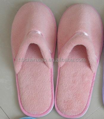 China Natural Narrow Loofah Slippers from Toe Hotel Slipper Cose della Natura for sale