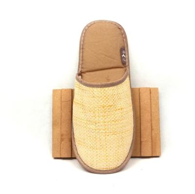 China New Design Travel Airline Hospital Spa Hotel Bamboo Slippers Hotel Bamboo Slippers Summer Canvas Bamboo Slipper for sale