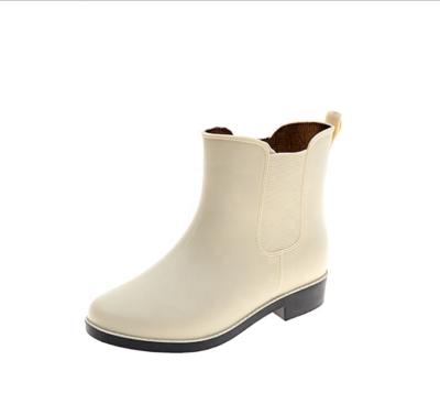 China 2021 Sweetlight New Product Wholesale Lightweight Waterproof Women Ankle PVC Rubber Rain Boots for sale