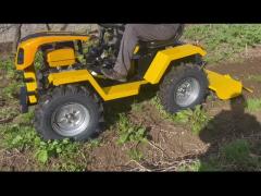 Four-wheel drive tractor with rear swivel