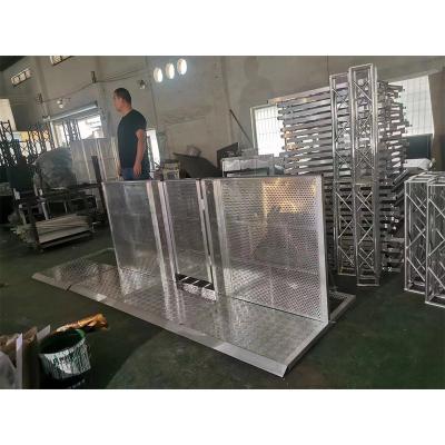 China Outdoor Road Safety Portable Crowd Control Barrier Hot Selling Foldable Aluminum for sale