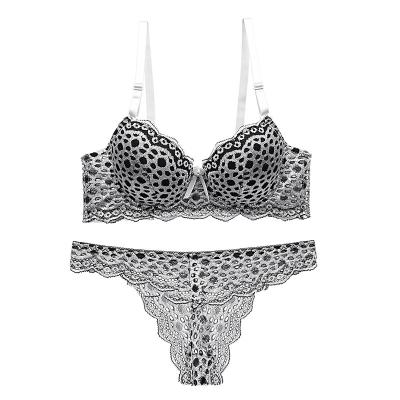 China European and American printing sexy lingerie leopard design ladies hollow bra set QUICK DRY for sale