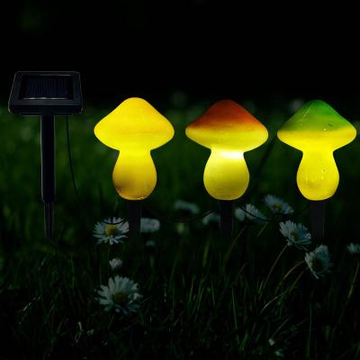 China Modern Outdoor Lighting Fixtures Solar Garden Lights, Garden Decoration Outdoor Waterproof Landscape Lights, Mushrooms, One for Three Lawn Lights for sale