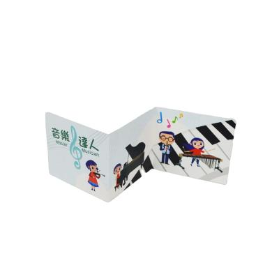 China Recyclable Preschoolers Poster Folded Card For Kids Puzzle Game Playing Card Gift Box for sale