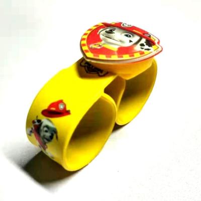 China Silicone Slap Band Colored Rubber Snap Band with Customized Technique Other Style for sale