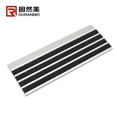 China Exterior Mounted Aluminum Stair Edge Protection Carborundum Stair Nosing For Stairs for sale