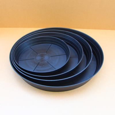 China 18 Inch Durable Round Garden Flower Potted Plant Plastic Saucer Trays Bases for sale