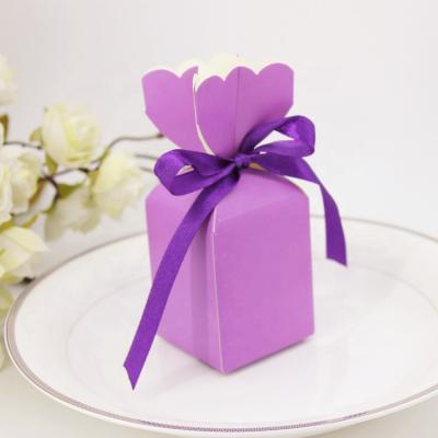 China Recycled Materials Like Elegant Party Favor Gift Wedding Candy Box for sale