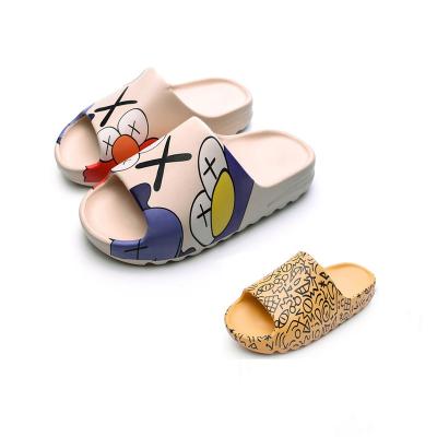 China Anti-Smell Superstarer Women Summer Cartoon Slippers Breathable Slippers Men For Home for sale