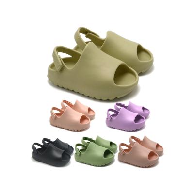 China Eva Superstarer Kids Summer Home Round Slide Sandals Lightweight Breathable Child Slipper for sale