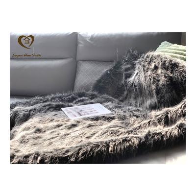 China Long Hair Shaggy Fleece Super Soft Customized Logo Color Style European and American Luxury Custom Fur Cover 100%Polyester for sale