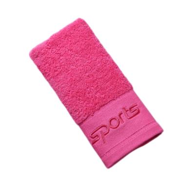 China Customized Viable Pure Logo Cotton Outdoor Sports Towel Sweat Absorbent Gym Fitness Towel for sale