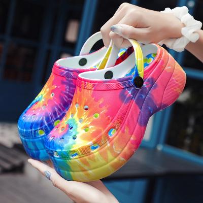 China Women Breathable Thick White Ladies Wedge Platform Clogs Platform Sandals Women High Heel Casual Shoes for sale