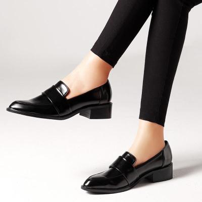 China Hot Selling Flat Toe Ladys Loafers Patent Leather Big Size Low Heel Loafers Fashion Square Loafers Shoes For Women for sale