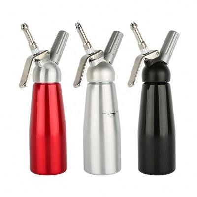 China Sustainable Hot Sale New Style Set Dispenser Chargers Stainless Steel Cream Whipper for sale