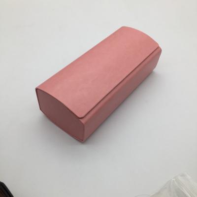 China Fashion and Luxury Wholesale Leather Glasses Case Handmade Magnetic Spectacle Case for sale