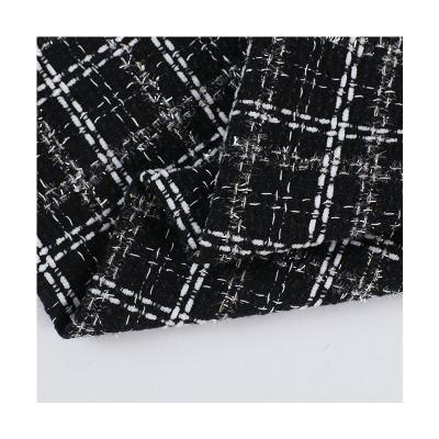 China 2022 new high quality black and white 500gsm silver plaid yarn tweed fabric wholesale breathable for winter apparel home textile for sale