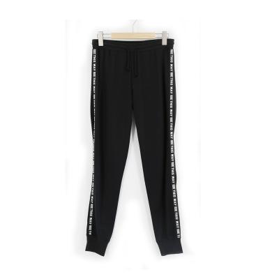 China Custom Size Elastic Plain WASHABEL Ladies Joggers Women Sporty Sweatpants Long for sale