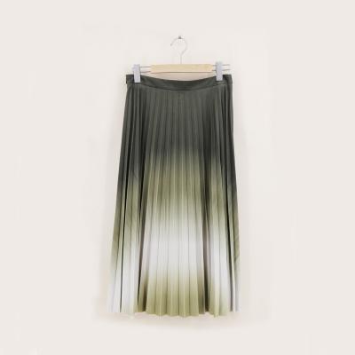 China Fashion Sustainable Elastic Waist Gradient Color Pleated Woman Suede One Line Pleated Skirts for sale