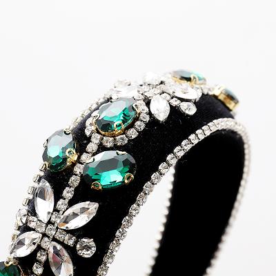 China Designer Rhinestone Good Crystal Rhinestone Hairbands Handmade Wholesale For Women Girls Colorful Pearl Hairbands Wide Circle Inlaid Velvet Hair Jewelry for sale