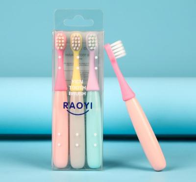 China Environmental Wholesale Eco Plastic Kids Portable Colorful Mini Soft Toothbrush Kids Toothbrush for sale