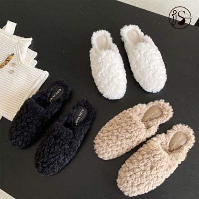 China CUSHIONING Soft Luxury Slippers New Winter Slippers Warm Comfortable Indoor Morning Shoes for sale