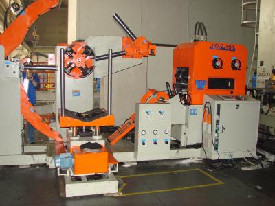 China Straightening 3 In 1 Nc Servo Roll Feeder Machine 2.5T for sale