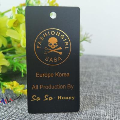 China Custom plastic PVC sustainable label color tag gold foil stampingtag CMYK printing clothing label greeting cards hanger tag for sale