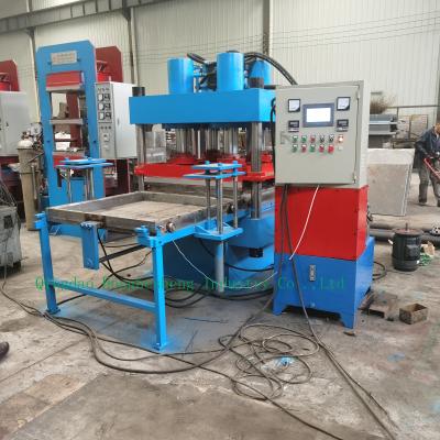 Cina Pavimento Mats Rubber Tile Making Machine della palestra di puzzle che collega 250mm in vendita