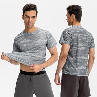 China US Size Custom Fit Slim Running Gym T-shirts Camouflage Print Camouflage Sports Men Gym Breathable Quick Dry Shirt for sale