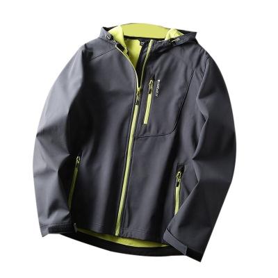 China QUICK DRY Customizable Colors And Styles Warm Zipper Windproof Men Jacket for sale