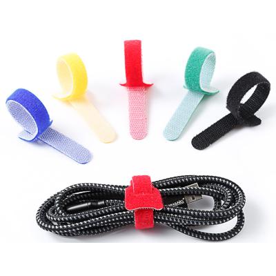 China Sustainable T Shape Adjustable Self Grabbing Hook And Loop Cable Cord Battery Management Strap Links for sale