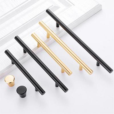 China Modern Customizable Modern Stainless Steel Pull Handles Kitchen Knobs Furniture Gold Black Door Handle for sale