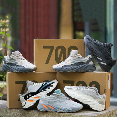 China 2022 Fashion Latest Design High Quality Original Yeezy Shoes Men Fashion Yeezy 700 Sneakers Running Sports Casual Shoes for sale