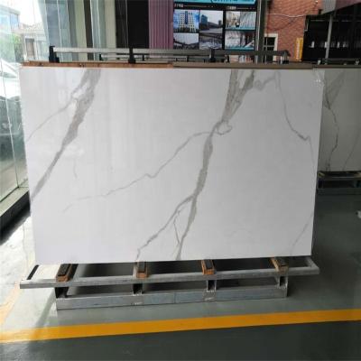 China New Modern Designs 9mm Super Thin White Sintered Calacatta Stone for sale