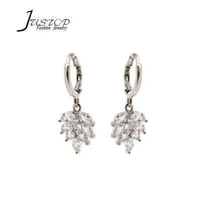 China Environmentally Friendly Ladies Brass Earrings Leaf Zircon Earring Leaf Justop Designs Pictures Short Earrings for sale