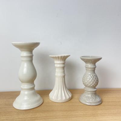 China Modern Decorative White Home Fashion Ceramic Candle Candlestick Holder for sale