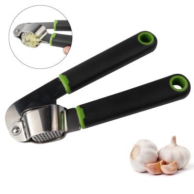 China Good Durable High Quality Stainless Steel Crusher Kitchen Accessories K60-0023 Soft-Handle Handle Garlic Press for sale