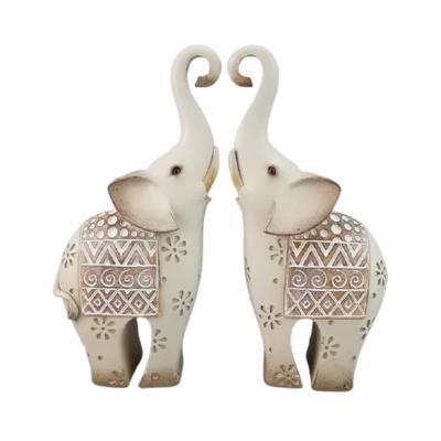 China ALL 2021 New Design Resin Elephant Custom Design Animal Statues Casts Decoration for sale