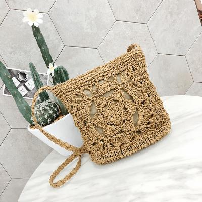 China Simple Lady Boho Style Handmade chic grass rope shoulder for girls summer beach bag macrame handbag for sale