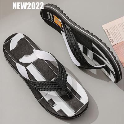 China Waterproof Men's Sandals Slides Slippers PVC Lightweight Unique Flip Flops Slippers Shape Non-Slip Beach Sandals Clogs Garden Shoes for sale