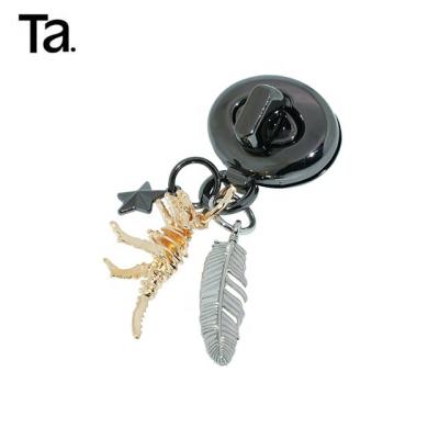 Chine TANAI 2019 Hot Selling Handbag Turn Lock Metal Handbag Twist Lock Luggage Twist Lock Eco-friendly à vendre