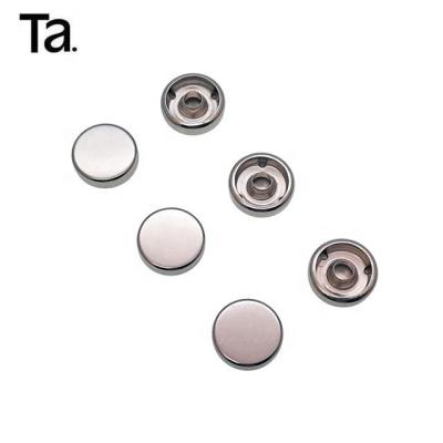 Cina TANAI Eco - Friendly Iron Decorative Studs And Rivets With Flat Head For Leather Handbag in vendita