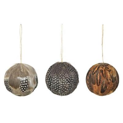 China FEATHER Christmas Pheasant Feather Balls For Decorative Home And Retail Display Pieces for sale